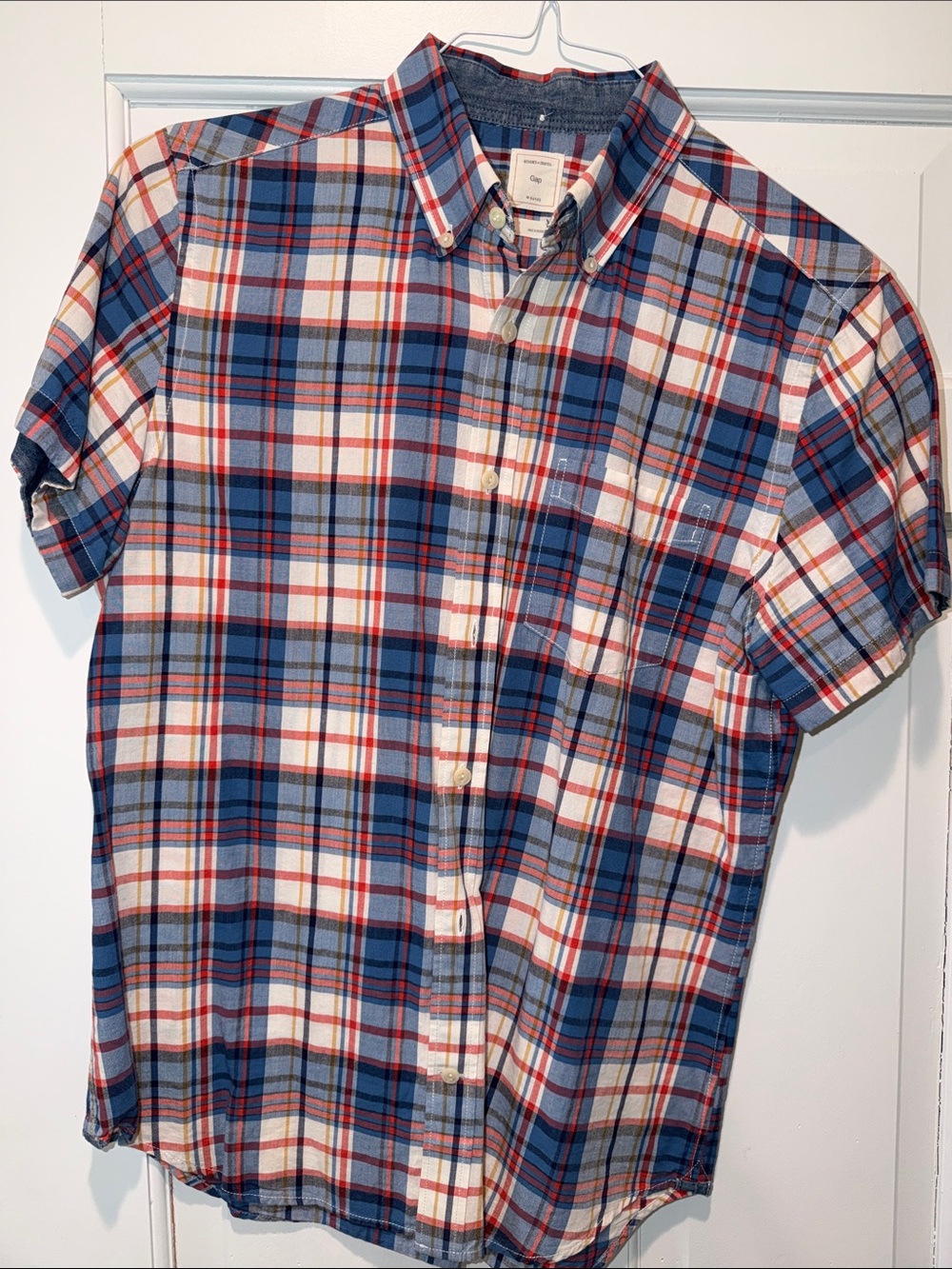 Gap Men's Blue & White Plaid Short-Sleeve Button-Down Shirt (M)